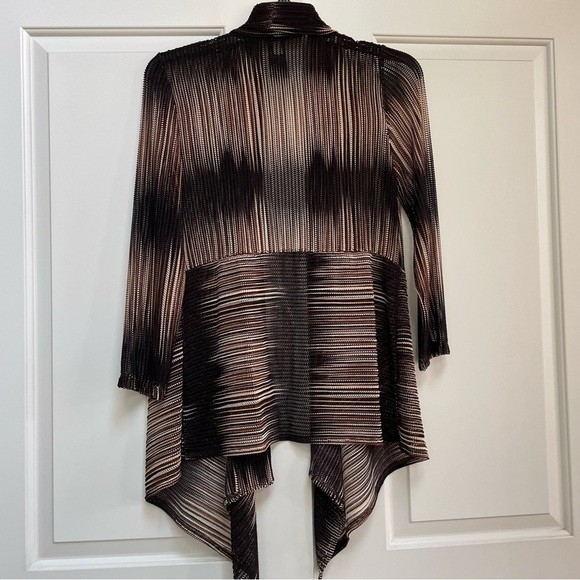 Chico's Travelers 3/4 Sleeve Waterfall Hem Open Weave Open Front Cardigan - Picture 4 of 11